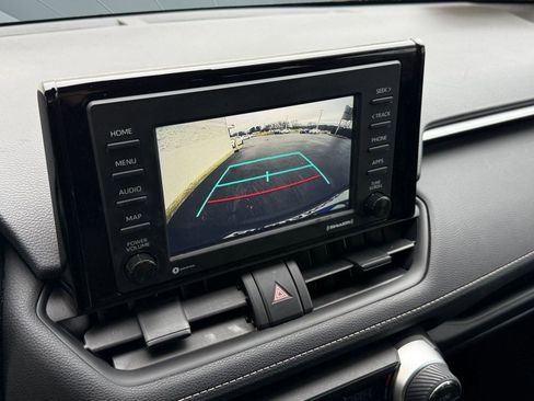 Used 2022 Toyota RAV4 XLE image 29