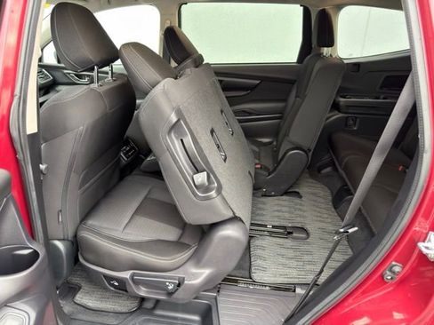 Used 2025 Subaru Ascent Premium image 21