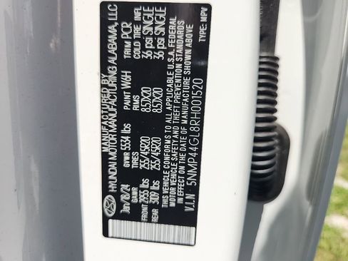 Used 2024 Hyundai Santa Fe Limited image 9