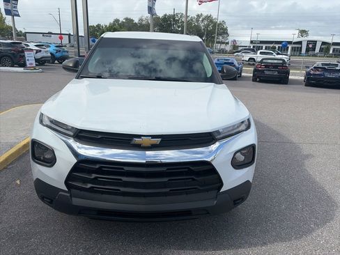 Used 2021 Chevrolet TrailBlazer LS image 3