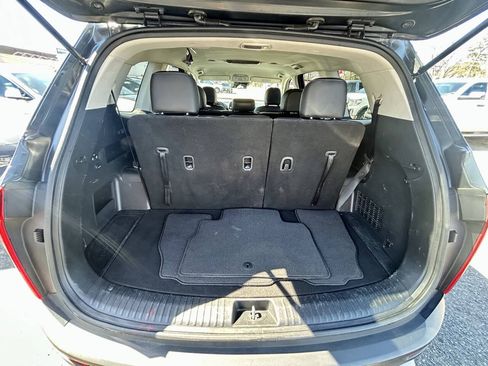 Used 2020 Kia Telluride LX FWD image 30