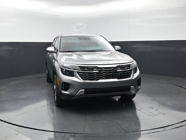 Used 2026 Kia Seltos LX FWD image 5