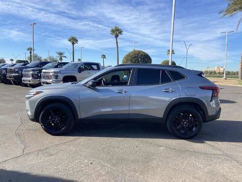 Used 2024 Chevrolet Trax ACTIV w/ Sunroof Package image 4