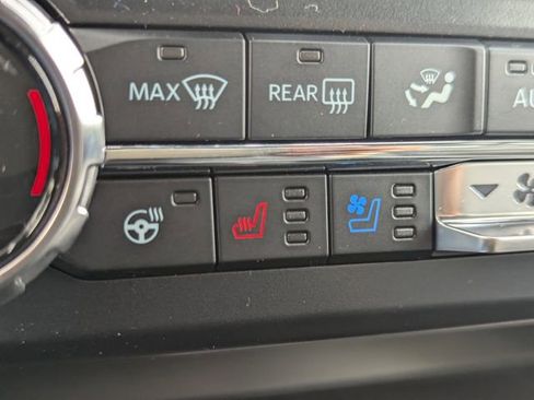 New 2026 Ford F350 Platinum w/ Tremor Off-Road Package image 24