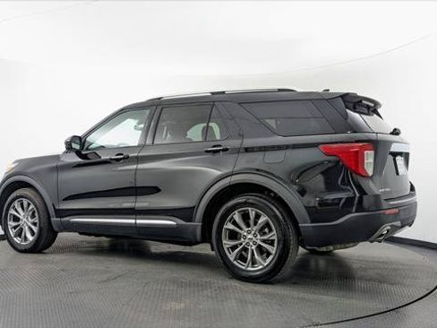 Used 2022 Ford Explorer Limited AWD/4WD image 6