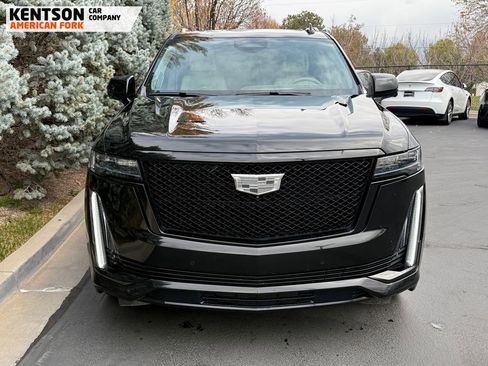 Used 2024 Cadillac Escalade Sport Platinum w/ LPO, ONYX Package image 2