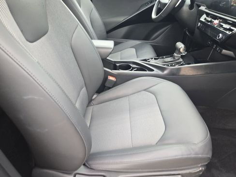Certified 2023 Kia Niro EX Touring FWD image 22
