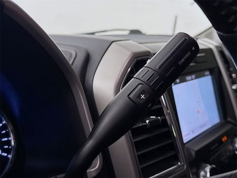 Used 2018 Ford F250 Lariat w/ Lariat Value Package image 17