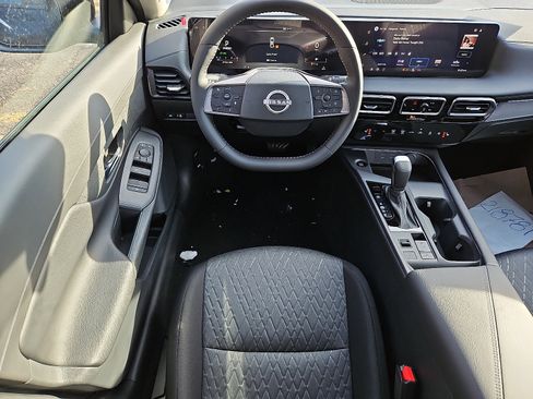 New 2026 Nissan Sentra SV image 9