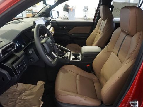 New 2026 Toyota 4Runner Limited AWD/4WD image 24