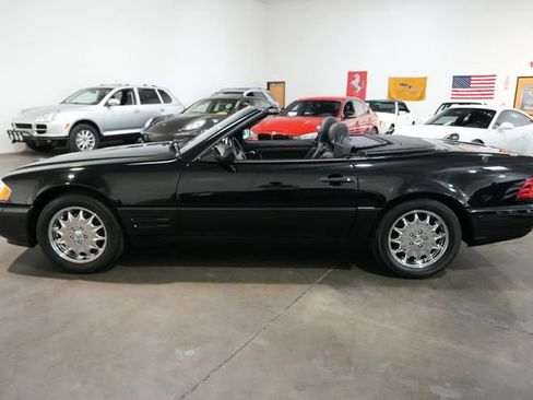 Used 1997 Mercedes-Benz SL 320 image 8