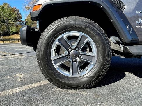 Used 2021 Jeep Wrangler Unlimited Sahara w/ Safety Group image 8