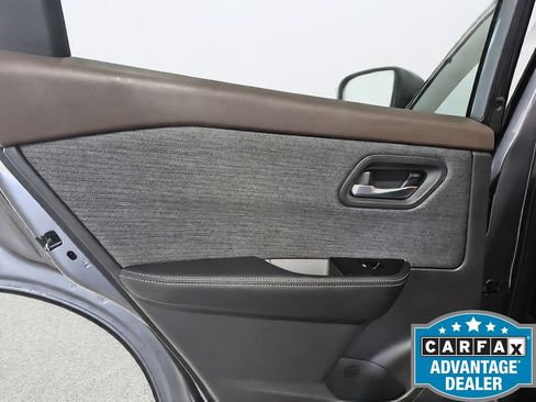 Used 2023 Nissan Rogue SV FWD image 30