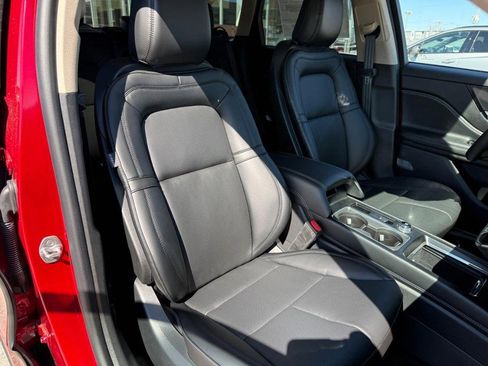 New 2026 Lincoln Corsair Premiere AWD/4WD image 4