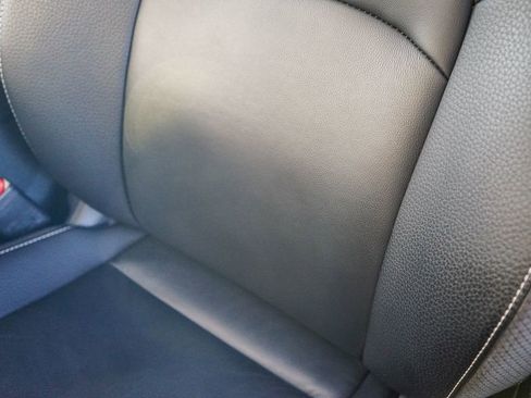 Used 2024 Nissan Pathfinder SL image 23