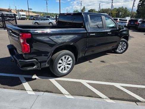 Used 2022 Chevrolet Silverado 1500 Custom image 21