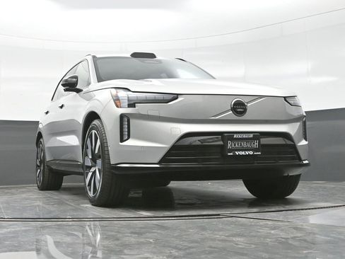 New 2025 Volvo EX90 Ultra image 21