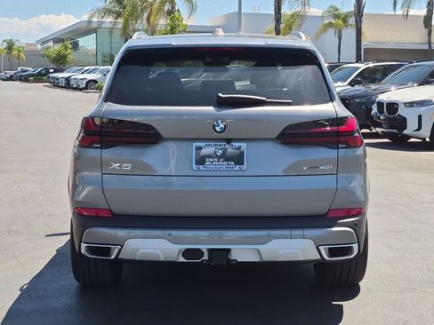 New 2026 BMW X5 xDrive40i w/ Climate Comfort Package AWD/4WD image 9