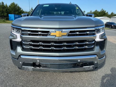 Used 2025 Chevrolet Silverado 1500 LTZ w/ LTZ Premium Package AWD/4WD image 33