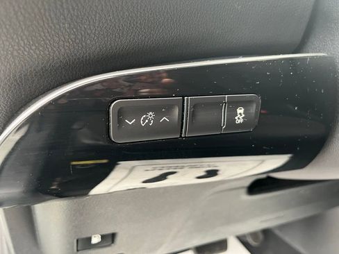 Used 2016 Toyota Prius Two image 20