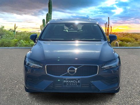 Used 2020 Volvo S60 T6 Momentum image 6