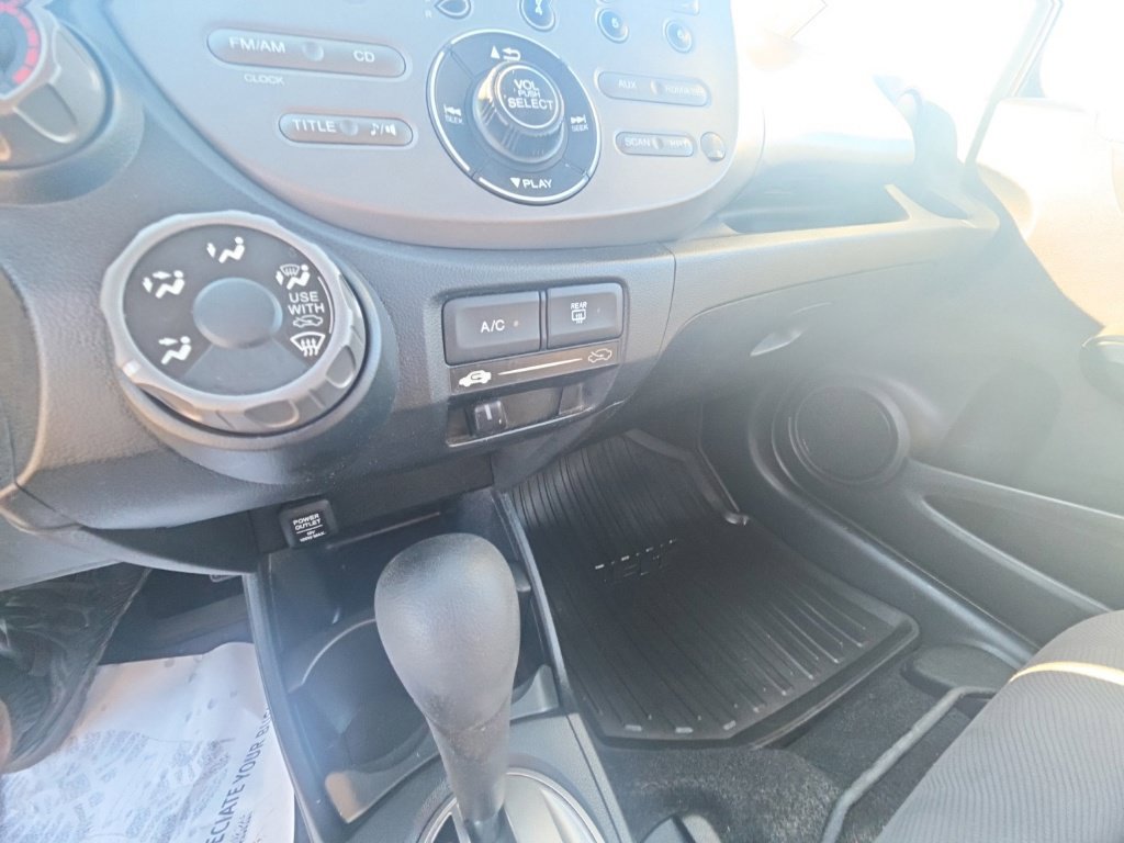 Used 2013 Honda Fit image 17