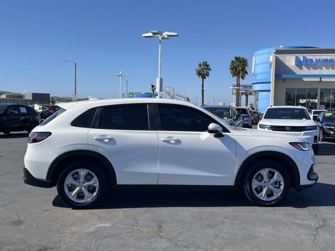 Certified 2025 Honda HR-V LX image 24