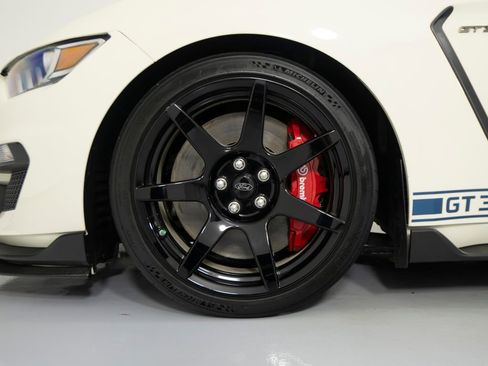 Used 2020 Ford Mustang Shelby GT350R w/ GT350R Equipment Group 920A image 50