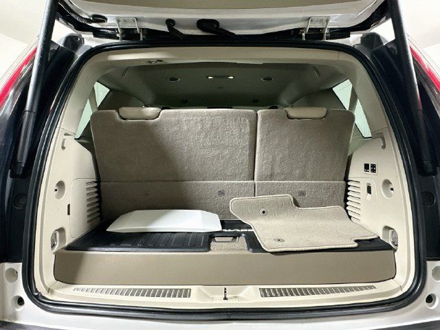 Used 2019 Cadillac Escalade Premium Luxury AWD/4WD image 35