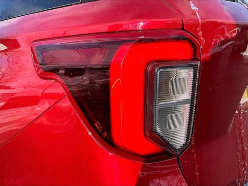 Used 2022 Ford Explorer ST-Line w/ Class IV Trailer Tow Package image 33