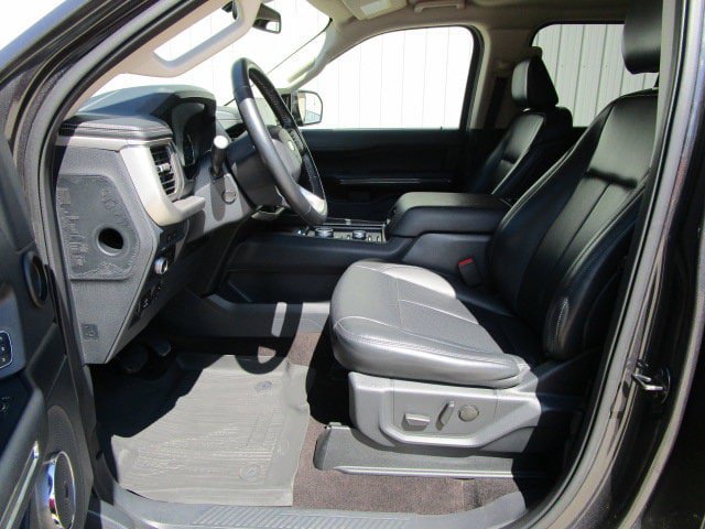 Used 2022 Ford Expedition XLT AWD/4WD image 11