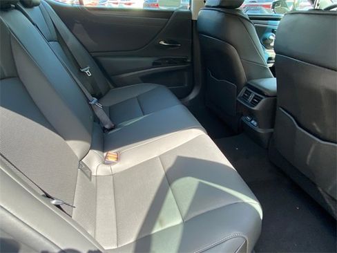 New 2025 Lexus ES 350 w/ Premium Package image 24