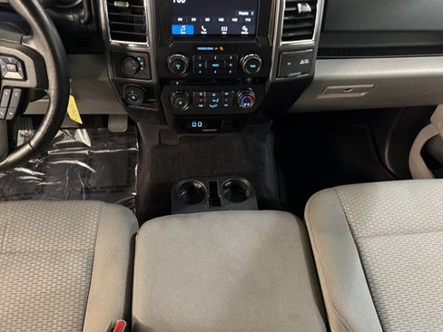 Used 2017 Ford F150 XLT w/ Equipment Group 302A Luxury AWD/4WD image 33