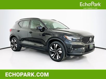 Used 2025 Volvo XC40 B5 Plus