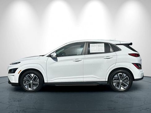Used 2023 Hyundai Kona SE w/ Cargo Package FWD image 7