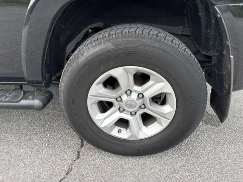Used 2019 Toyota 4Runner SR5 Premium AWD/4WD image 36