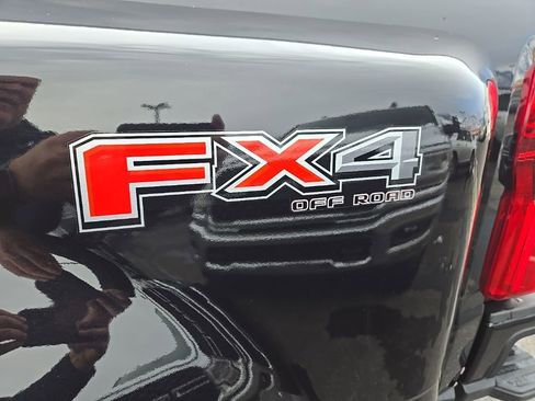 Used 2026 Ford F450 Platinum w/ FX4 Off-Road Package image 47