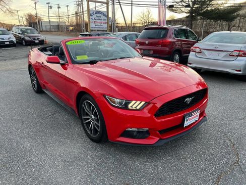 Used 2016 Ford Mustang Premium image 5