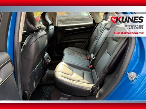 Used 2019 Ford Fusion Titanium image 14