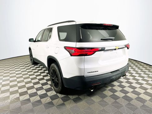 Used 2023 Chevrolet Traverse LT image 9