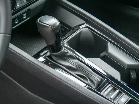 Used 2023 Honda Accord Sport image 17