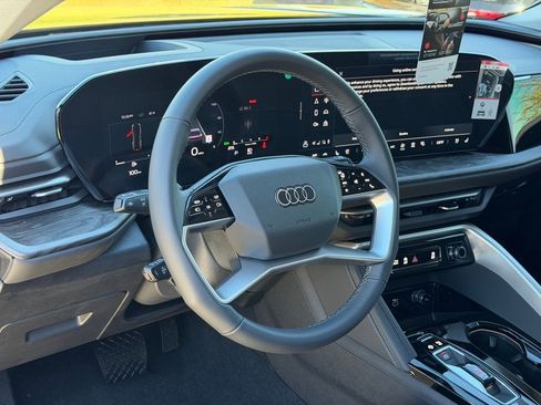 New 2025 Audi Q5 2.0T Premium image 15