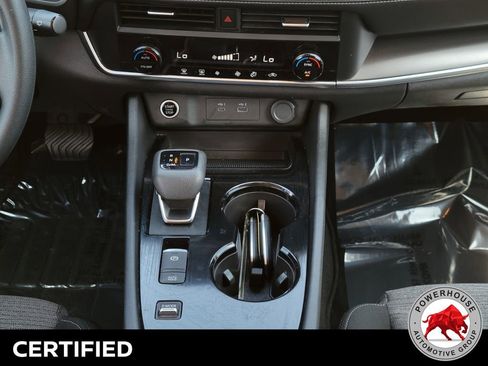 Used 2023 Nissan Rogue SV FWD image 23