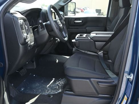 New 2026 GMC Sierra 3500 Pro AWD/4WD image 39