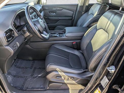 Used 2024 Honda Pilot Elite image 16