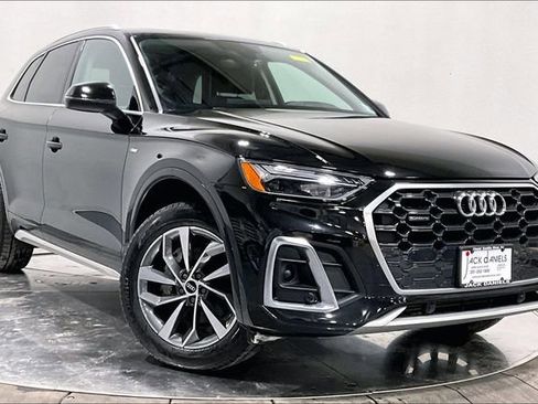 Used 2023 Audi Q5 2.0T Premium w/ Convenience Package image 10