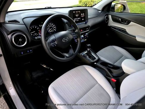 Used 2023 Hyundai Kona SEL image 3