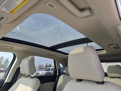 Certified 2023 Ford Edge Titanium AWD/4WD image 18