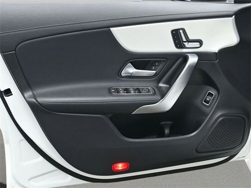 Used 2025 Mercedes-Benz CLA 250 CLA 250 image 9