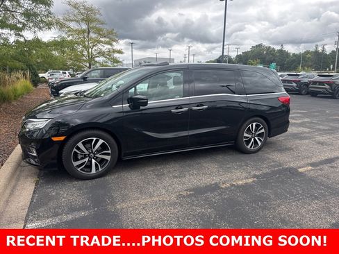 Used 2020 Honda Odyssey Elite image 1